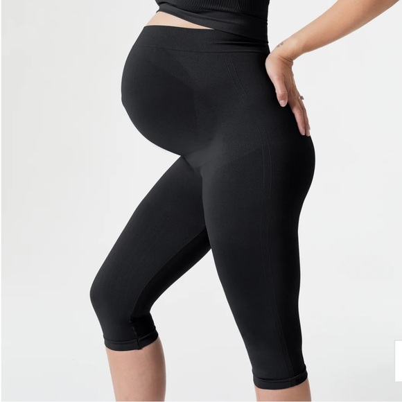 BLANQI Maternity Belly Support Crop Leggings in Black Size Large - Picture 9 of 10